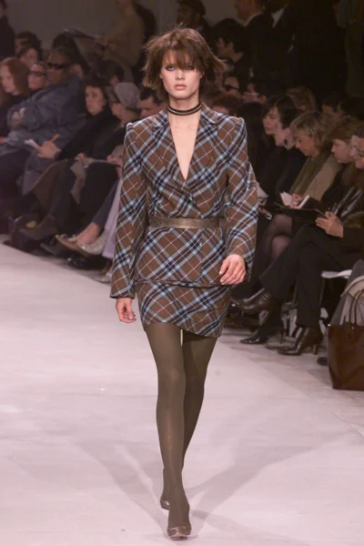 Look 25